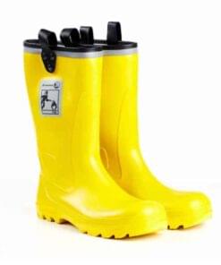 FOOTWEAR